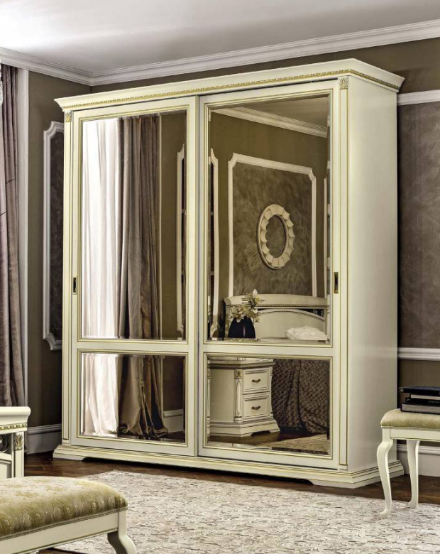 Корпусной шкаф из элитной коллекции для спальни, K70
