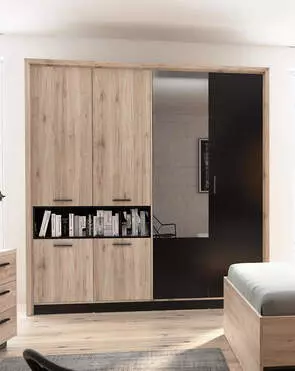 Корпусной шкаф из массива дерева, K105